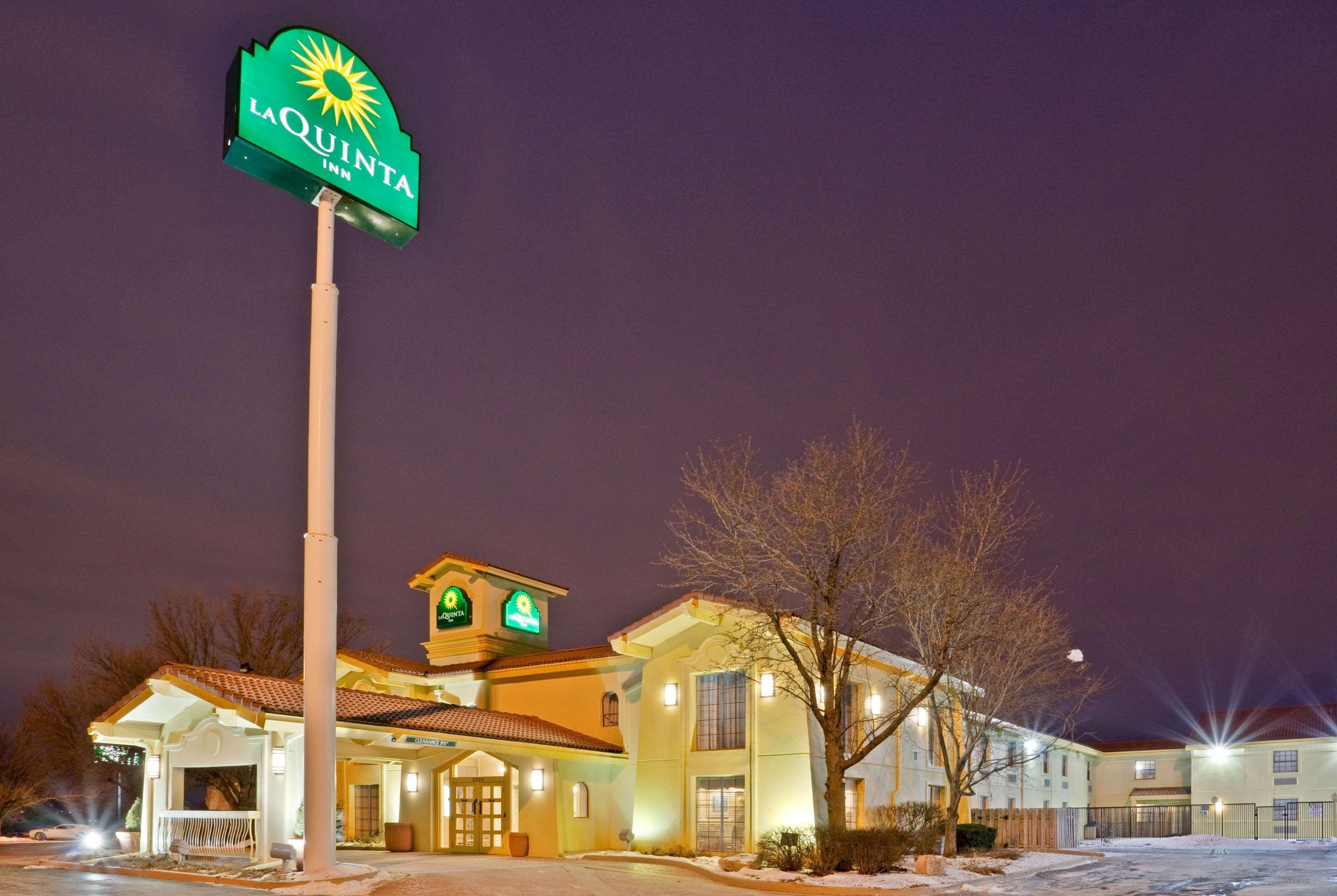 La Quinta Inn By Wyndham Omaha West Exterior photo